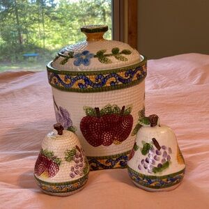 Cookie Jar and Salt/Pepper Shakers Set